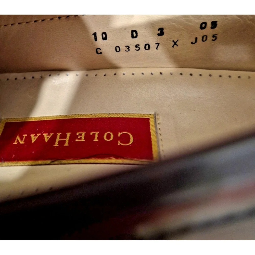 COLE HAAN, CITY PINCH TASSEL LOAFERS, Mahogany Leather, Size 10 D